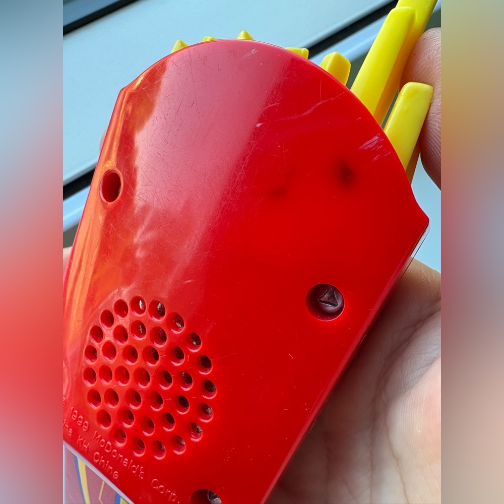 Vintage 1999 McDonald’s French Fries Talking Toy – Flip Phone Style 📞🍟 - Picture 5 of 9